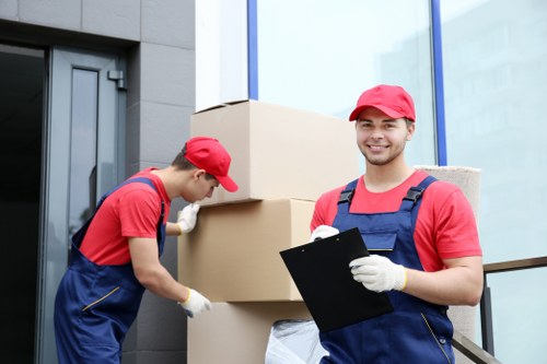 Securing packed boxes and furniture inside a van
