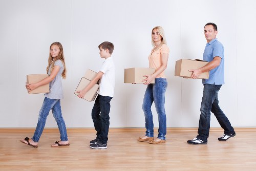 Local Archway moving truck service for efficient removals